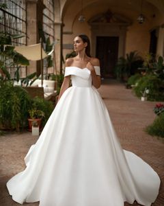 Charming Off the Shoulder Wedding Dress Short Sleeve A-Line Floor Length with Sweep Train Bridal Formal Church Marriage Gowns