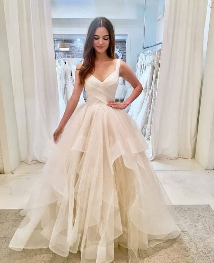 A-Line Princess Wedding Dresses Sleeveless Sweetheart Boho Bride Dress With Puffy Tiered Tulle Ruffles Bridal Gowns Custom