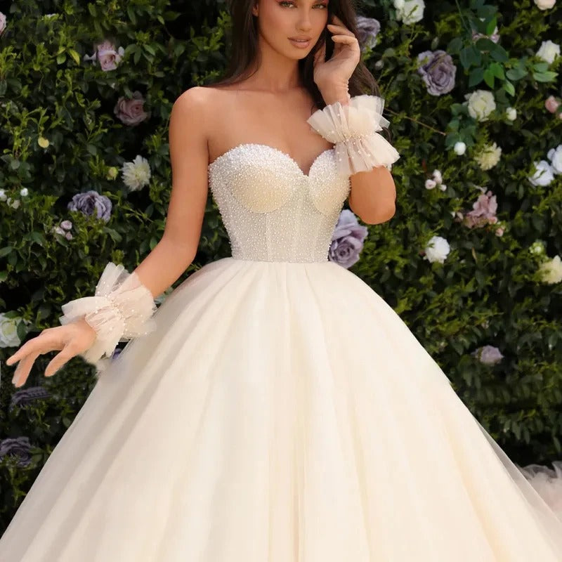 Bohomia Princess Wedding Dresses Off Shoulder Sweetheart A-Line Bridal Gowns Backless Ruched Tiered Tulle Bride Dress