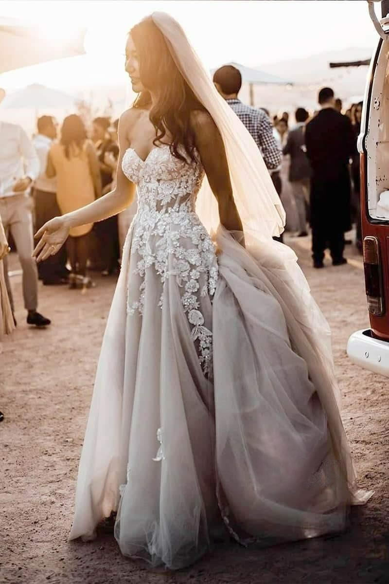 Sweetheart Lace Wedding Dresses Princess Sleeveless Appliques Elegant Long Brdie Dress 2022 Boho Prom Bridal Gowns