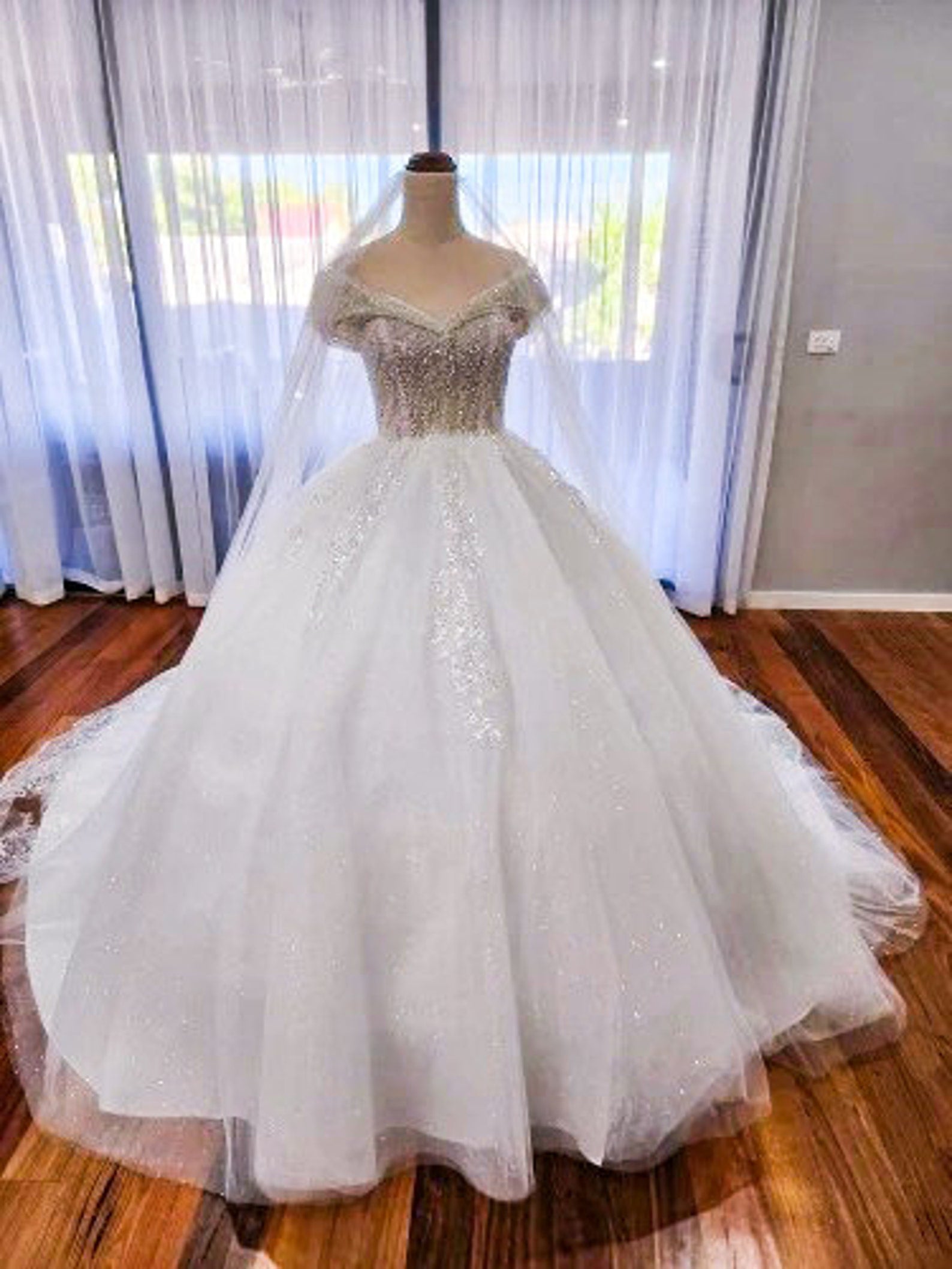 Ivory Beading Princess Wedding Dresses For Bride Off The Shoulder Sleeveless Women Glitter Ball Bridal Gown Robes